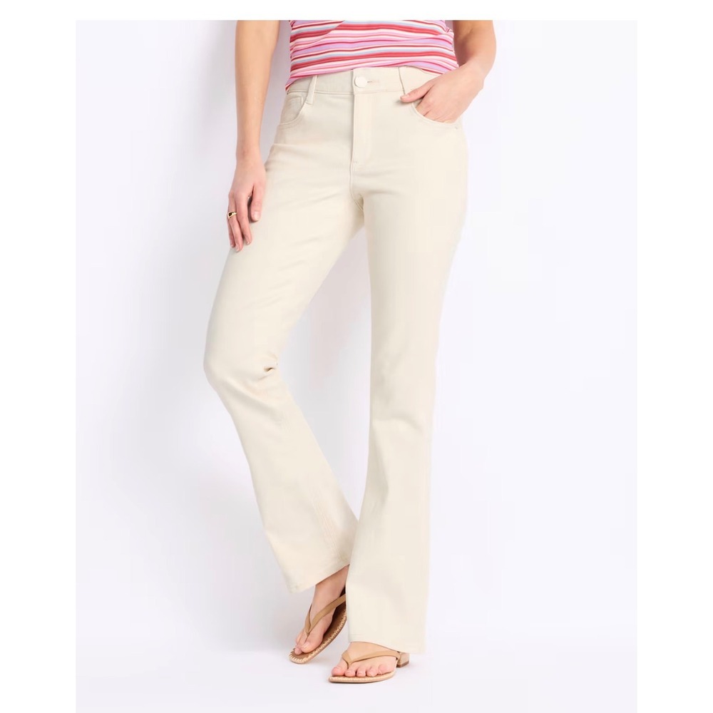 DEMOCRACY Ab solution Itty Bitty Bootcut Pants Cream Size 8 NEW Stretch Casual